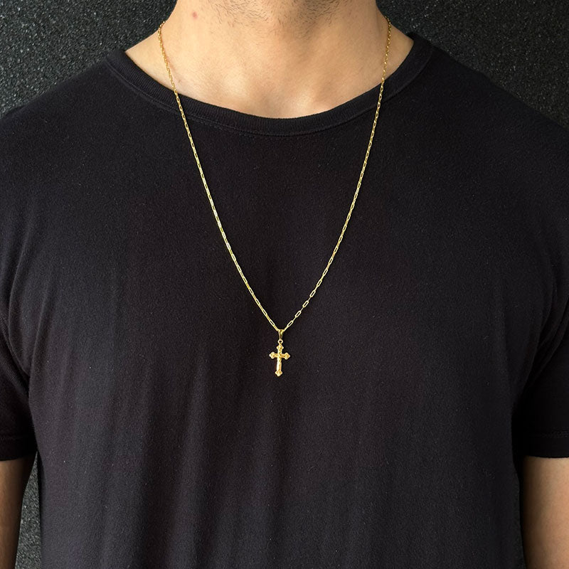 CORRENTE TIJOLINHO DE QUINA 2MM - 70CM + PINGENTE CRUZ DE 3 PONTAS COM CRISTO (BANHADO A OURO 18K)