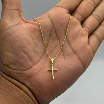 CORRENTE VENEZIANA 1MM - 70CM + PINGENTE CRUZ PALITO PEQUENA - 2,5CM (BANHADO A OURO 18K)