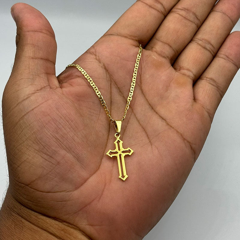 CORRENTE PIASTRINE 2MM - 70CM + PINGENTE CRUZ VAZADA DE 3 PONTAS (BANHADO A OURO 18K)