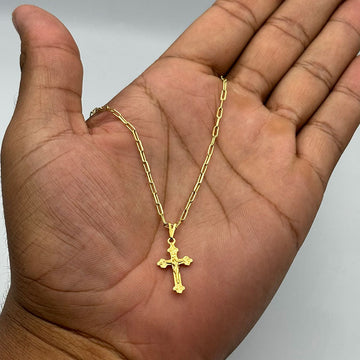 CORRENTE TIJOLINHO DE QUINA 2MM - 70CM + PINGENTE CRUZ DE 3 PONTAS COM CRISTO (BANHADO A OURO 18K)