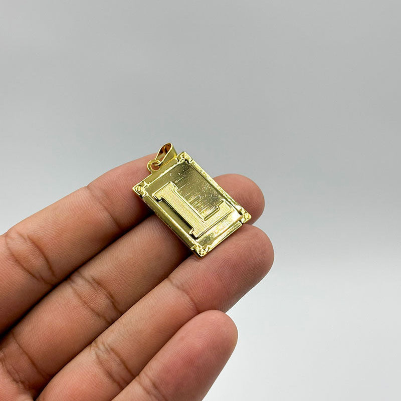 PINGENTE LETRA L NA CHAPA - BANHADO A OURO 18K