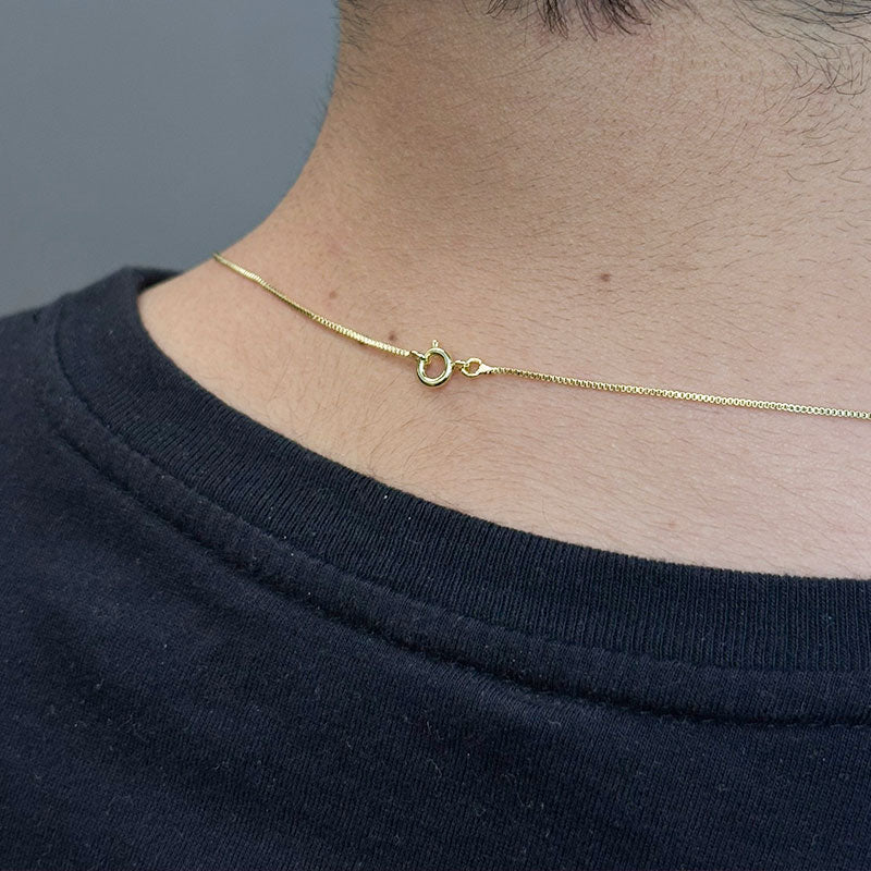 CORRENTE VENEZIANA 1MM - 70CM + PINGENTE CRUZ PALITO PEQUENA - 2,5CM (BANHADO A OURO 18K)