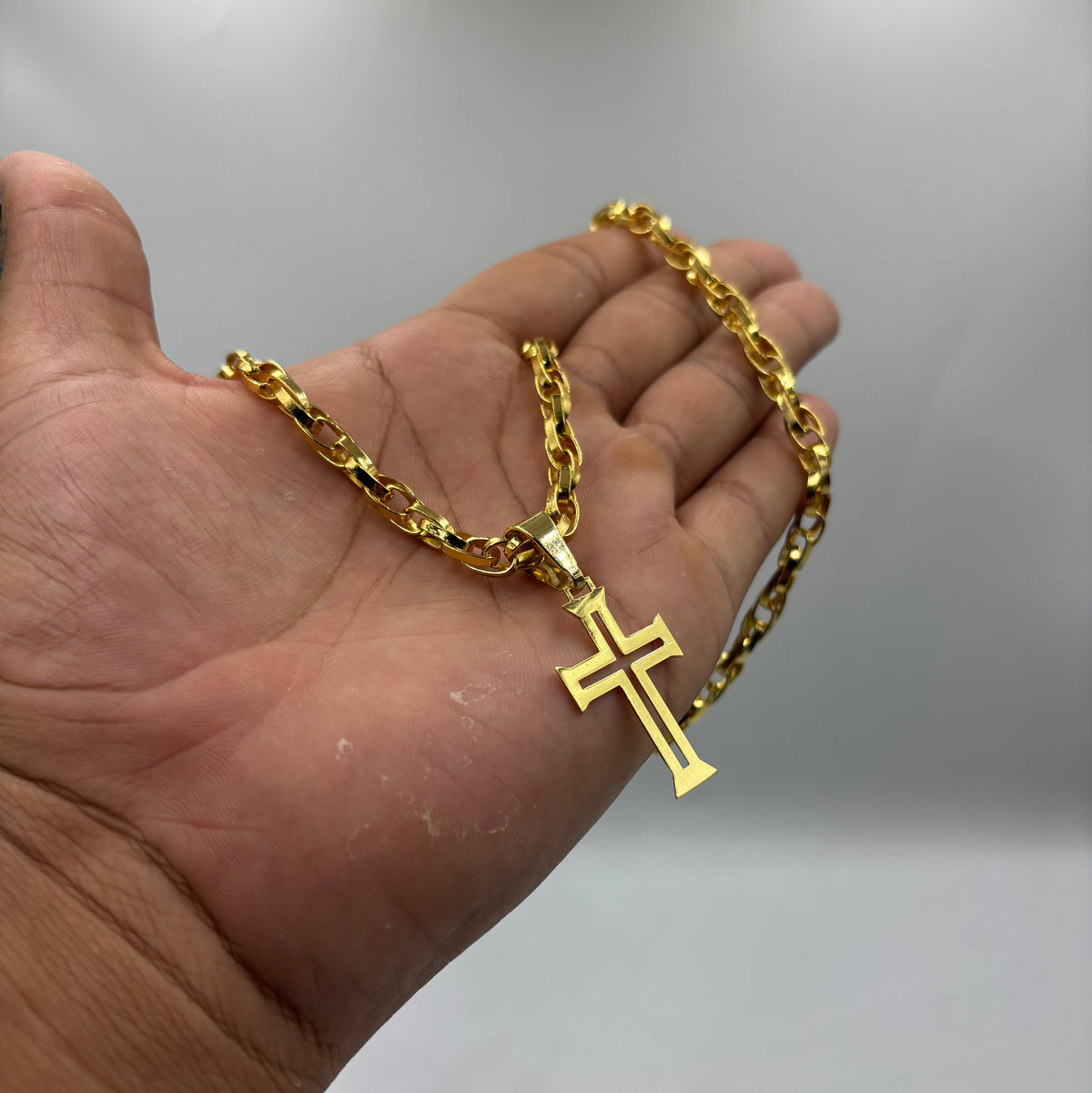 CORRENTE ELO DUPLO 5MM - 70CM  + PINGENTE CRUZ DE MALTA - BANHADO A OURO 18K (BANHADO A OURO 18K)