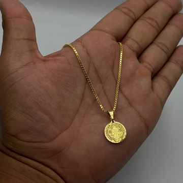 CORRENTE VENEZIANA 1,5MM - 70CM + PINGENTE MEDALHA DE SÃO BENTO P - BANHADO A OURO 18K