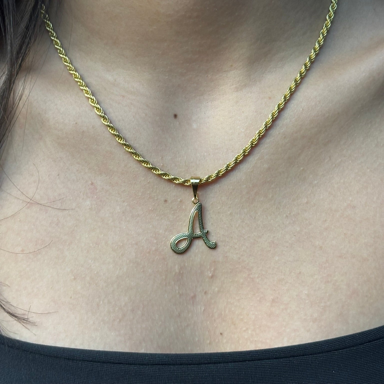 CORRENTE ELO BAIANO 2,5MM + PINGENTE LETRA A VAZADA - BANHADO A OURO 18K