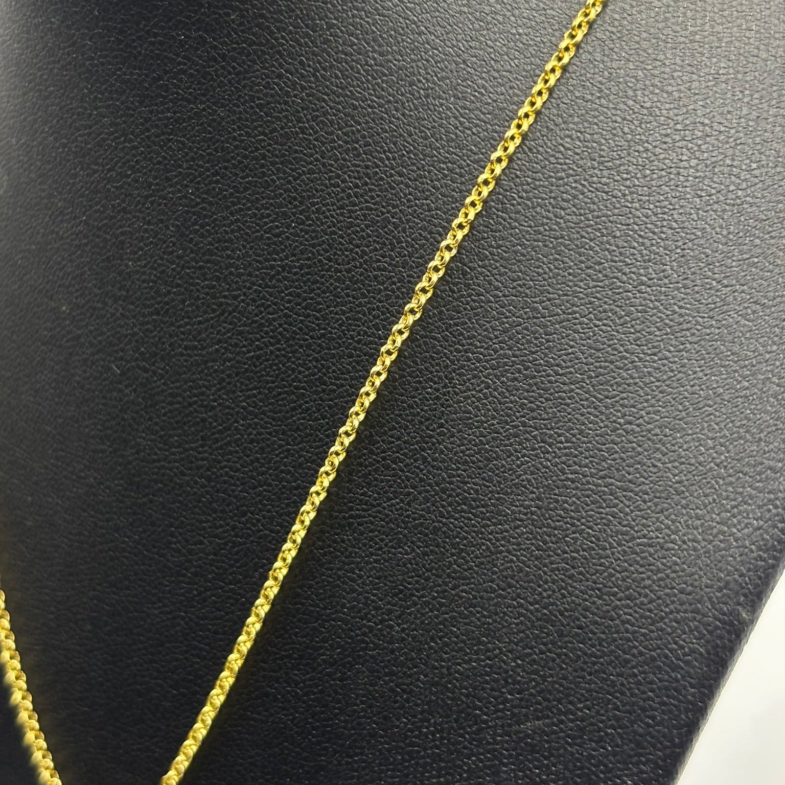CORRENTE ELO PORTUGUÊS 2MM - 45CM + PINGENTE PONTO DE LUZ (BANHADO A OURO 18K)