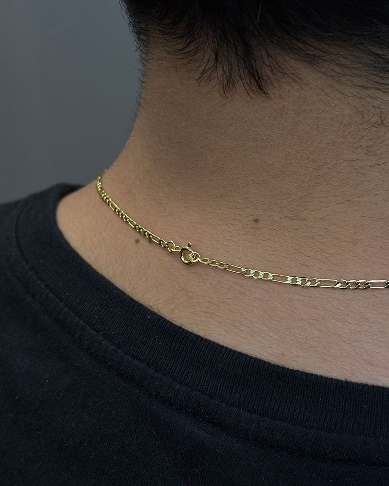 CORRENTE 3X1 2MM - 70CM + PINGENTE CRUZ VAZADA DE 3 PONTAS - BANHADO A OURO 18K