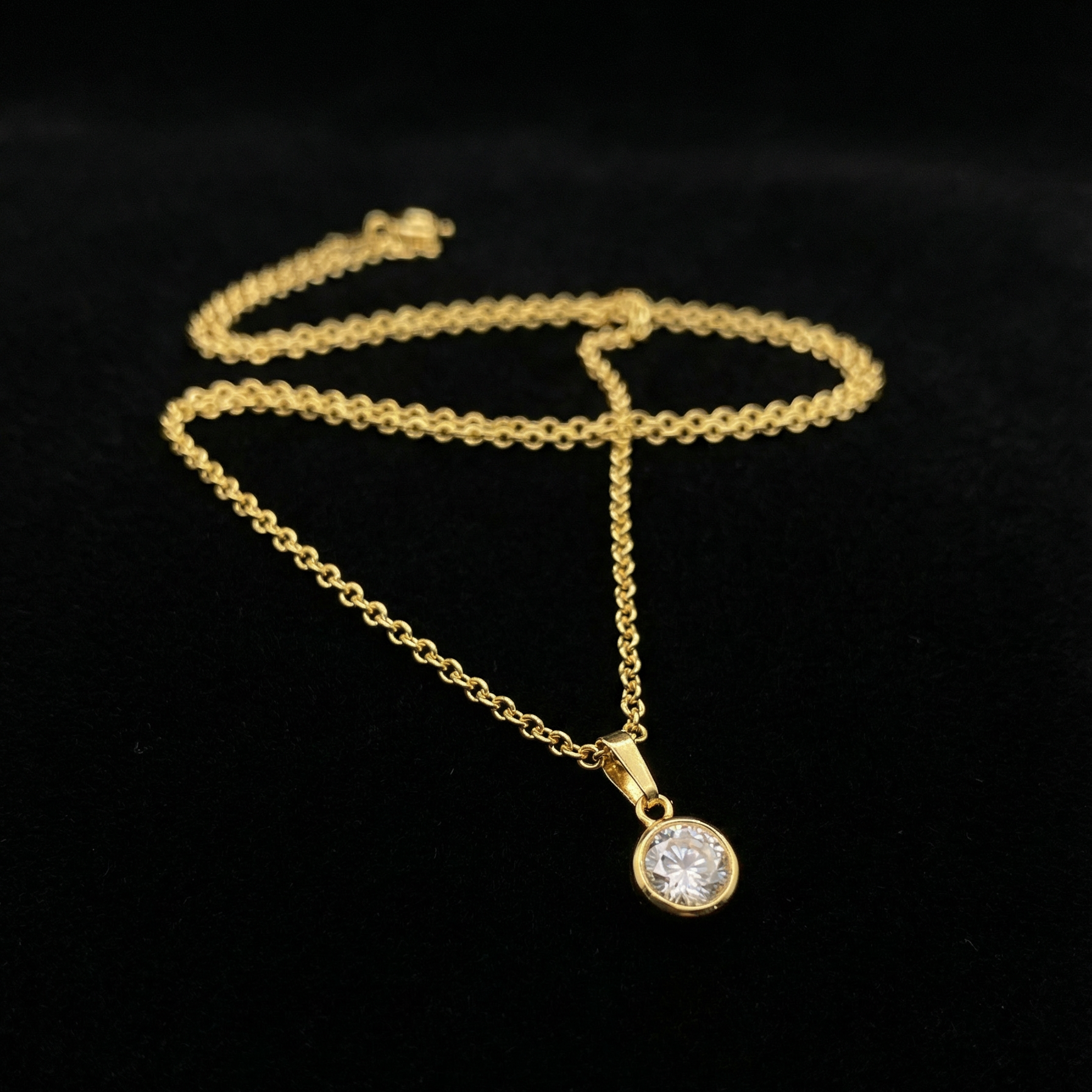 COLAR FEMININO COM PINGENTE PONTO DE LUZ - EXCLUSIVO PARA PRESENTEAR