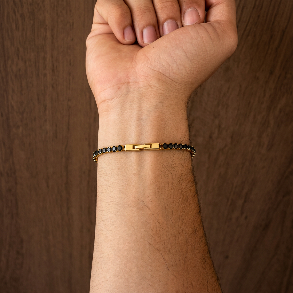 PULSEIRA RIVIERA PRETA - 21CM - BANHADO A OURO 18K