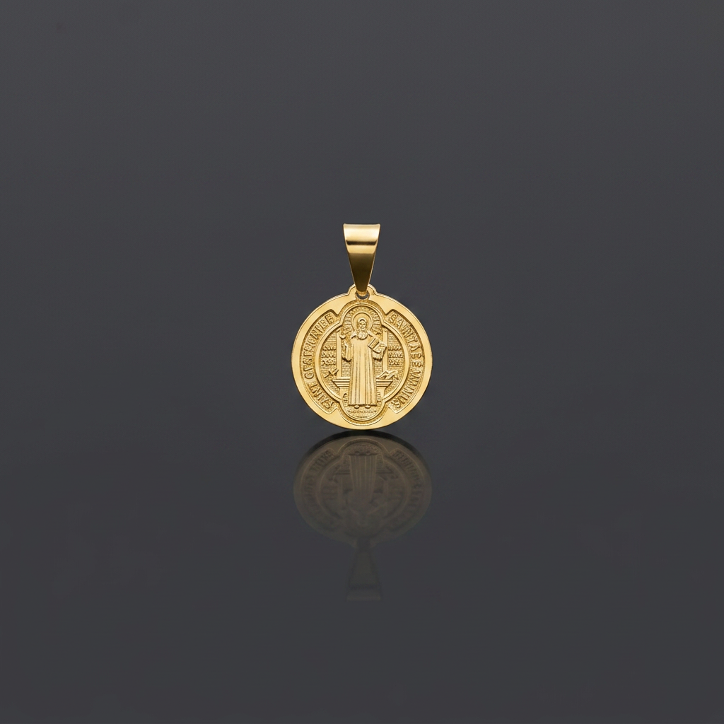 PINGENTE MEDALHA DE SÃO BENTO PEQUENA - BANHADO A OURO 18K