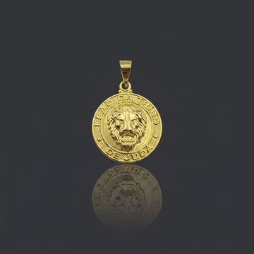 PINGENTE MEDALHA LEÃO DA TRIBO DE JUDÁ - 2,5x2,5CM - BANHADO A OURO 18K