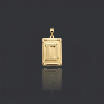 PINGENTE LETRA D NA CHAPA - BANHADO A OURO 18K
