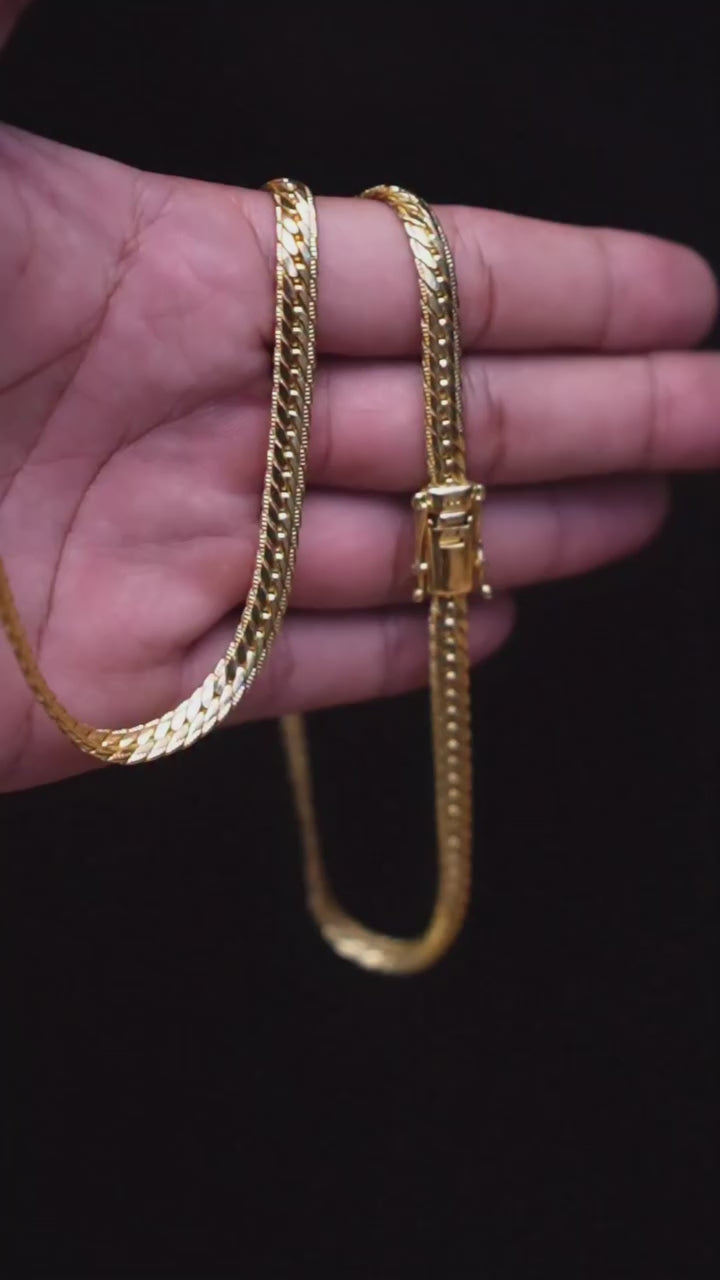 CORRENTE GRUMET FLAT 6MM - 70CM (FECHO GAVETA) - BANHADO A OURO 18K